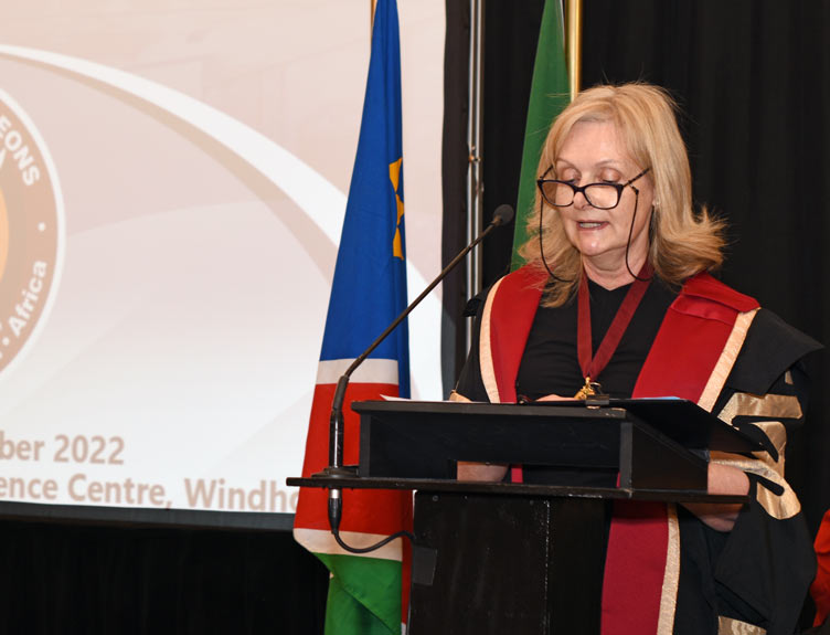 Professor Laura Viani COSECSA