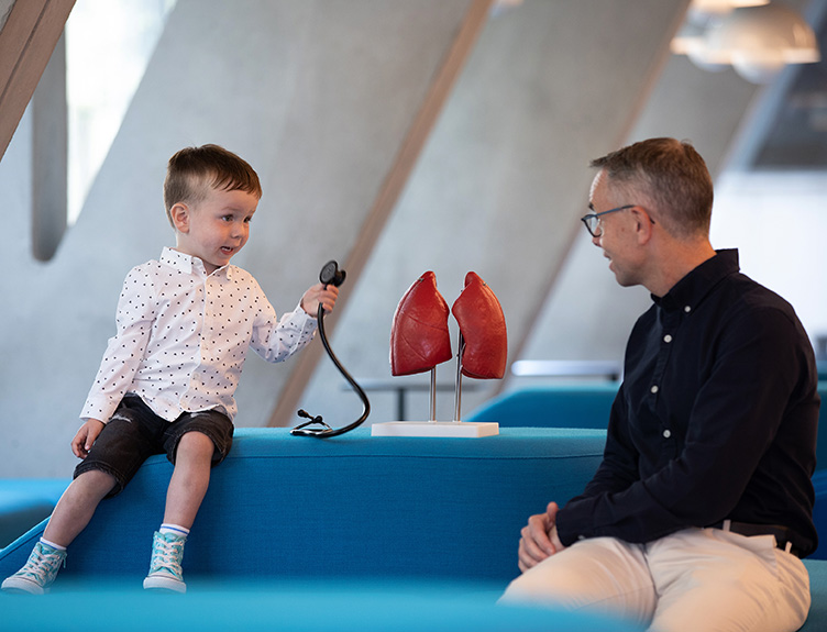 ENHANCE study Isaac Byrne, (aged 2) who has cystic fibrosis, pictured with Paul McNally, Associate Professor of Paediatrics at RCSI and Consultant in Respiratory Medicine at Children’s Health Ireland.