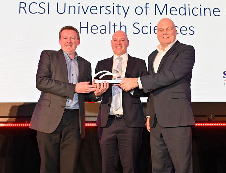 Steve Kerrigan news image Pictured (l-r) are Professor Fergal O’Brien, RCSI Deputy Vice Chancellor for Research and Innovation; SFI Commercialisation Award 2023 recipient Professor Steve Kerrigan, RCSI School of Pharmacy and Biomolecular Sciences; and Professor Peter Clinch, Chairman of SFI.