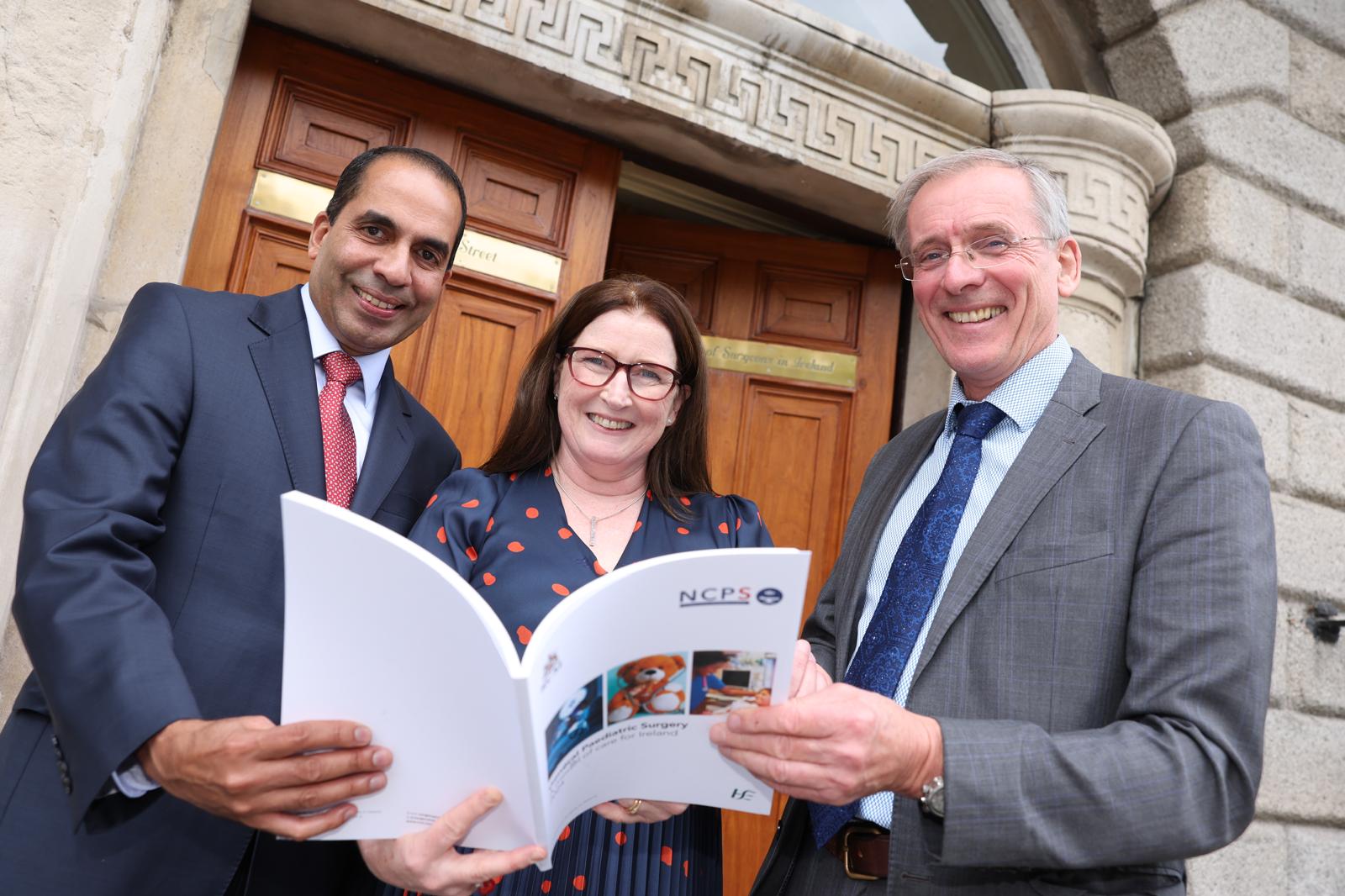Model of Care L-R: Professor Brice Antao, CHI Paediatric Network Care Lead; Dr Ciara Martin, National Clinical Advisor and Group lead for Children and Young People, HSE; Mr Ken Mealy, Chair of the Working Group for the General Paediatric Surgery Model of Care and Co-lead of the National Clinical Programme in Surgery.