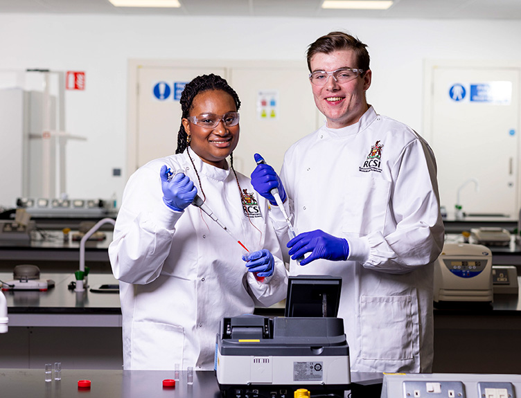 New undergraduate scholarship Two RCSI undergraduate researchers in the lab.
