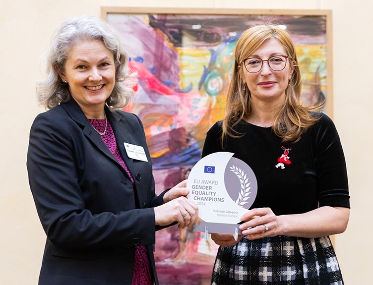 EU Awards for Gender Equality Award winner presented with trophy