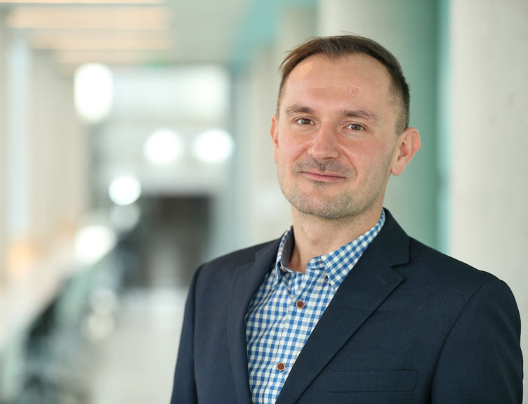 Head of shoulders image of Dr Jakub Gajewski in a university