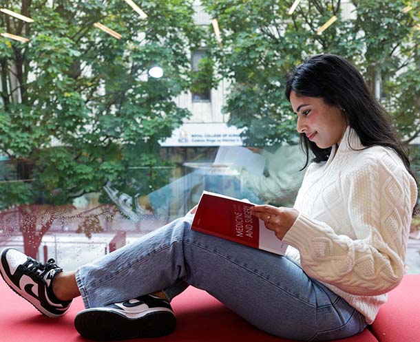 Student sitting in the library