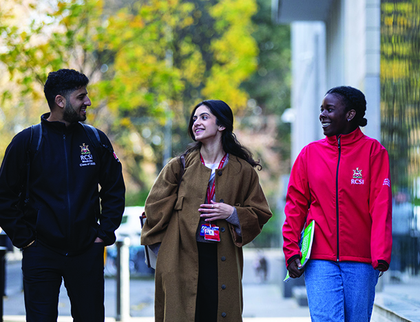 Students outside 26 York Street