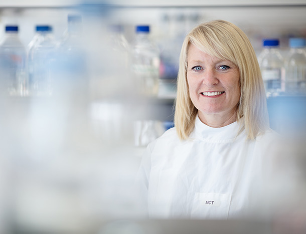 Tracy Robson in lab