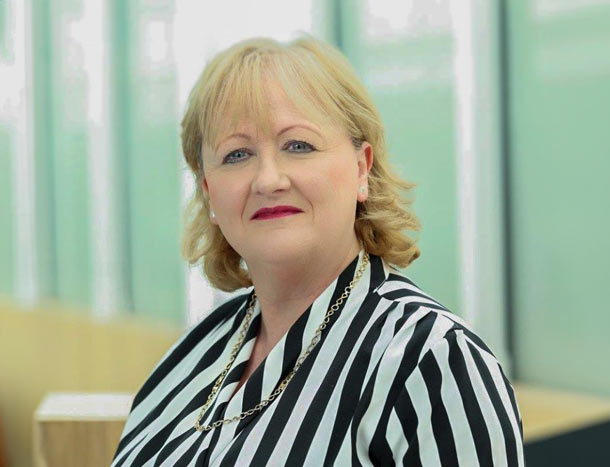 Helen Strapp headshot